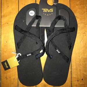 Teva Olowahu Flip Flop Sandal